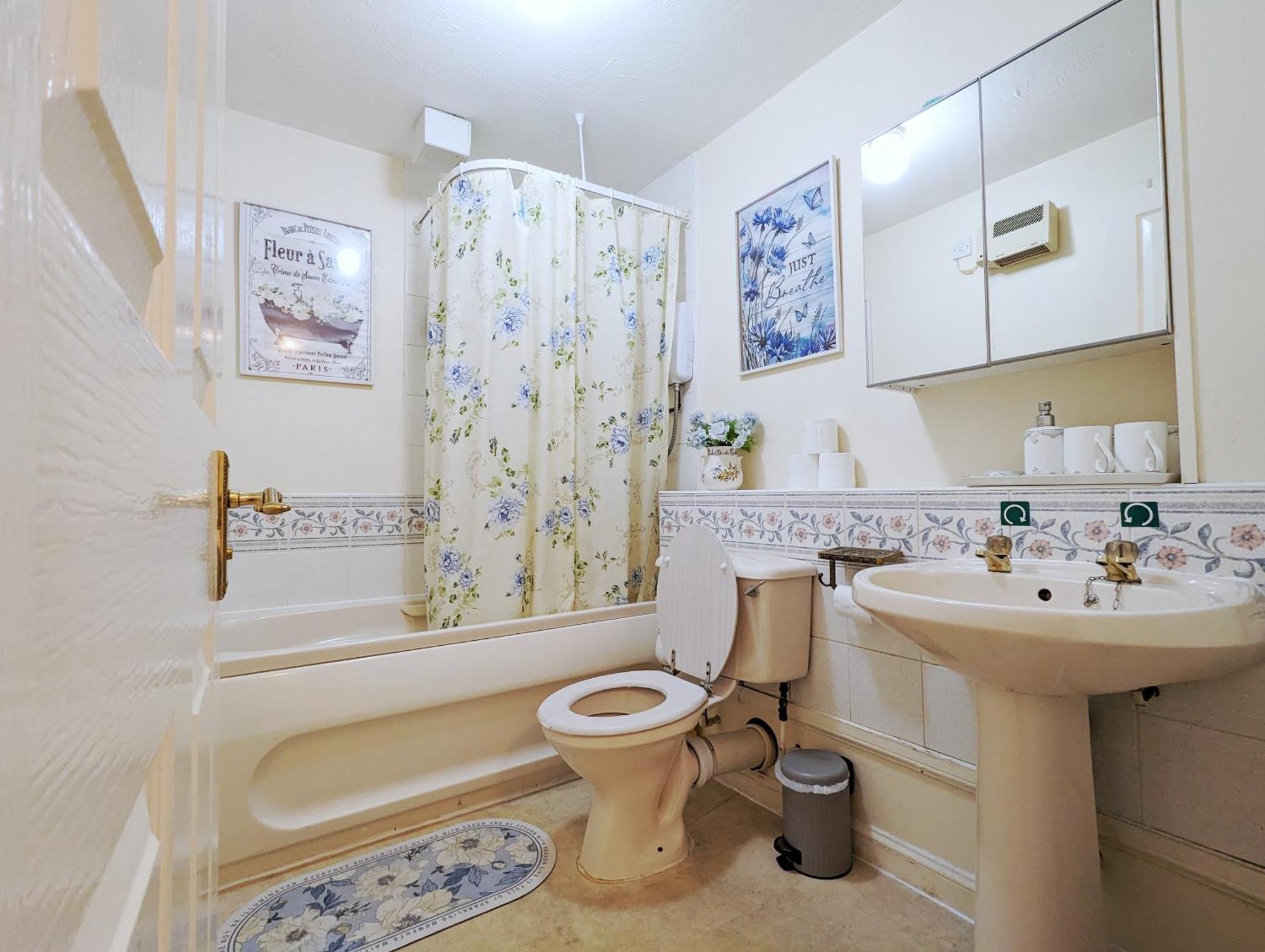 City Centre Vintage Theme Guest Rooms Free Parkin リヴァプール エクステリア 写真